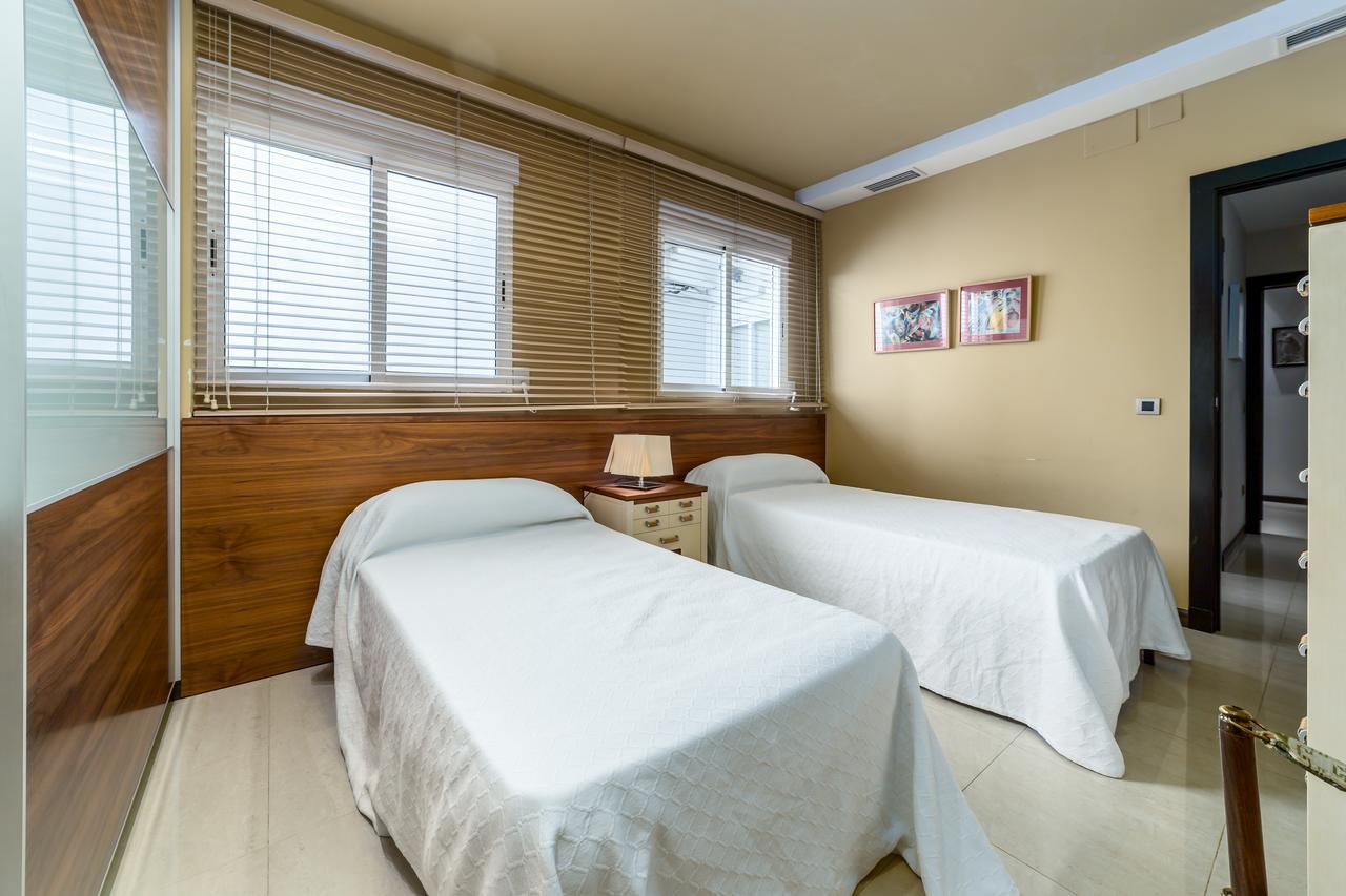 Travel Habitat Atico Ciutat Vella. Apartman Valencia Kültér fotó